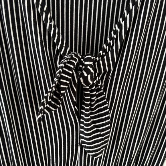 American Eagle Outfitters Black White Striped Jumpsuit  Stretchy Elastic Spring - Picture 4 of 12